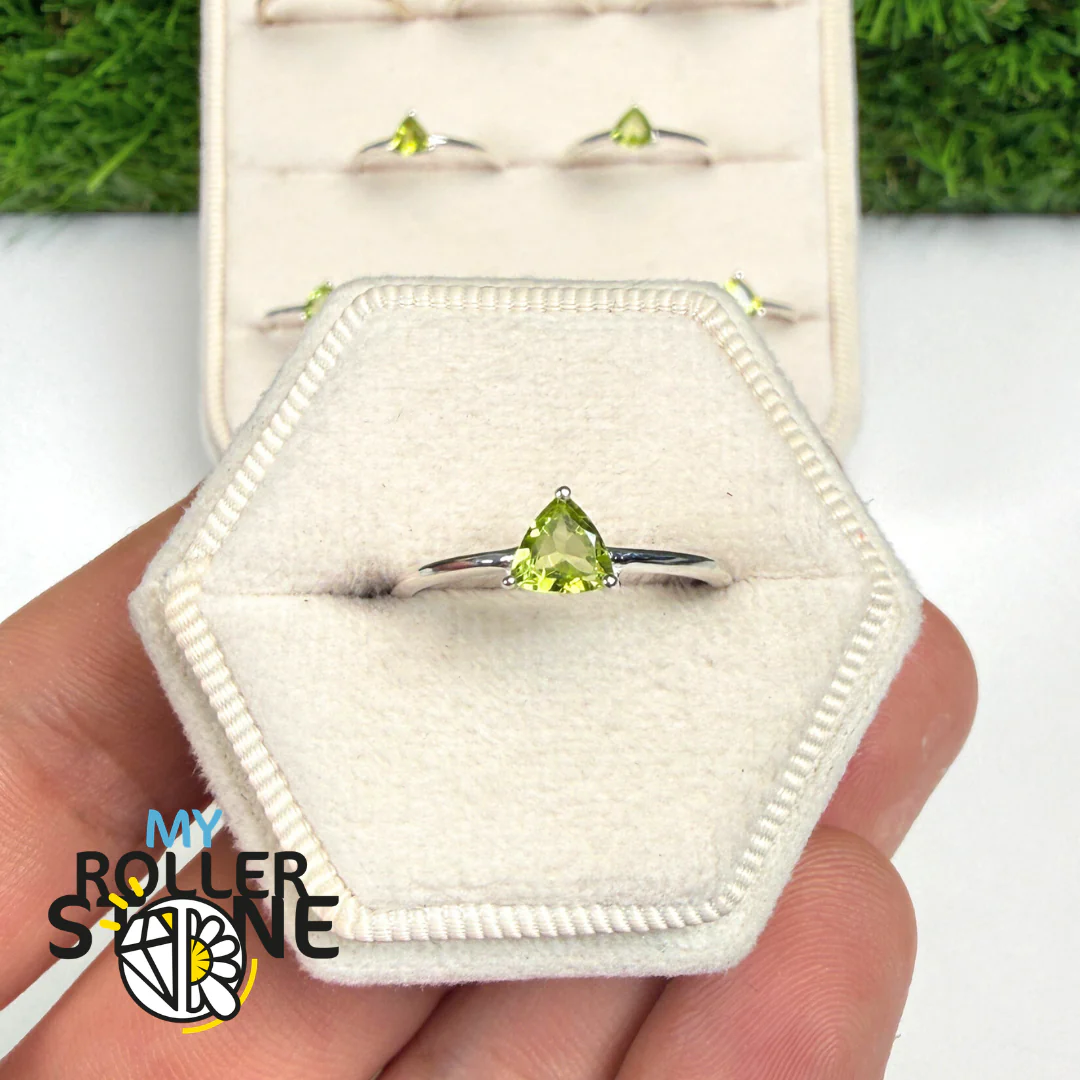 Bague Solitaire Péridot facettée Trillon (4 tailles)