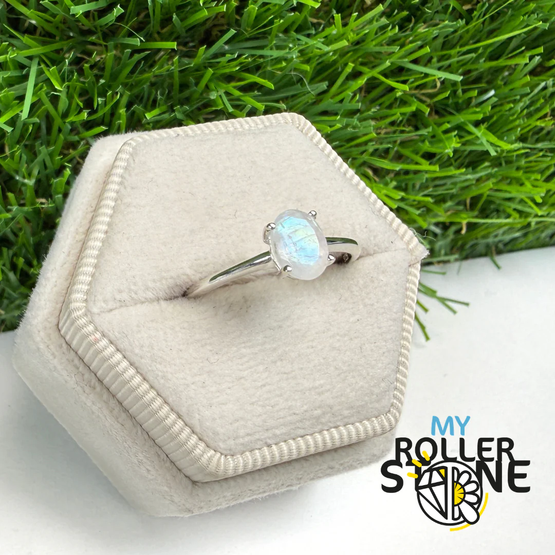 Bague Solitaire Pierre de Lune Ovale (4 tailles)
