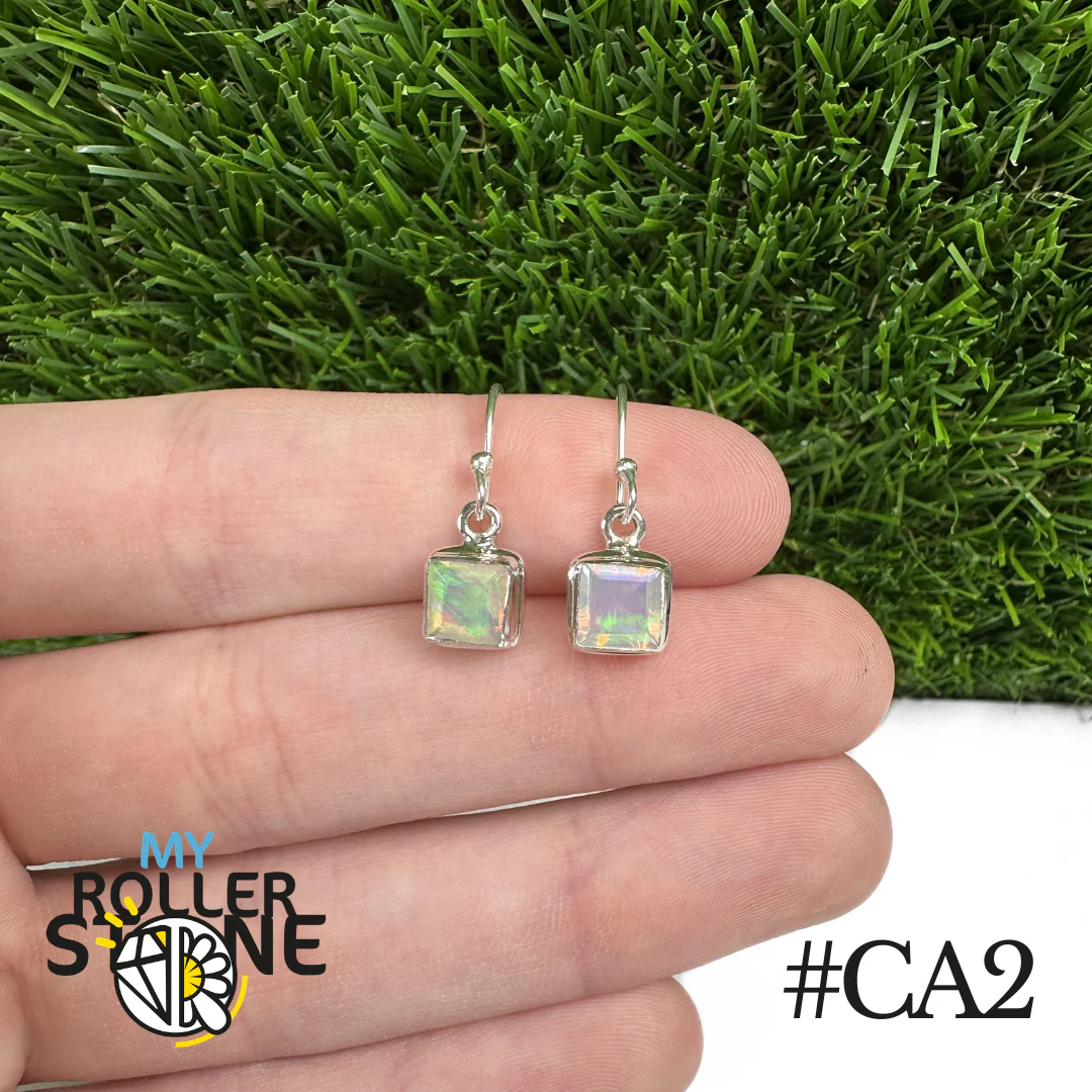 Boucles d'oreilles Opale Éthiopienne Carré Rebord 8X8 MM En Argent 925 - Image 2