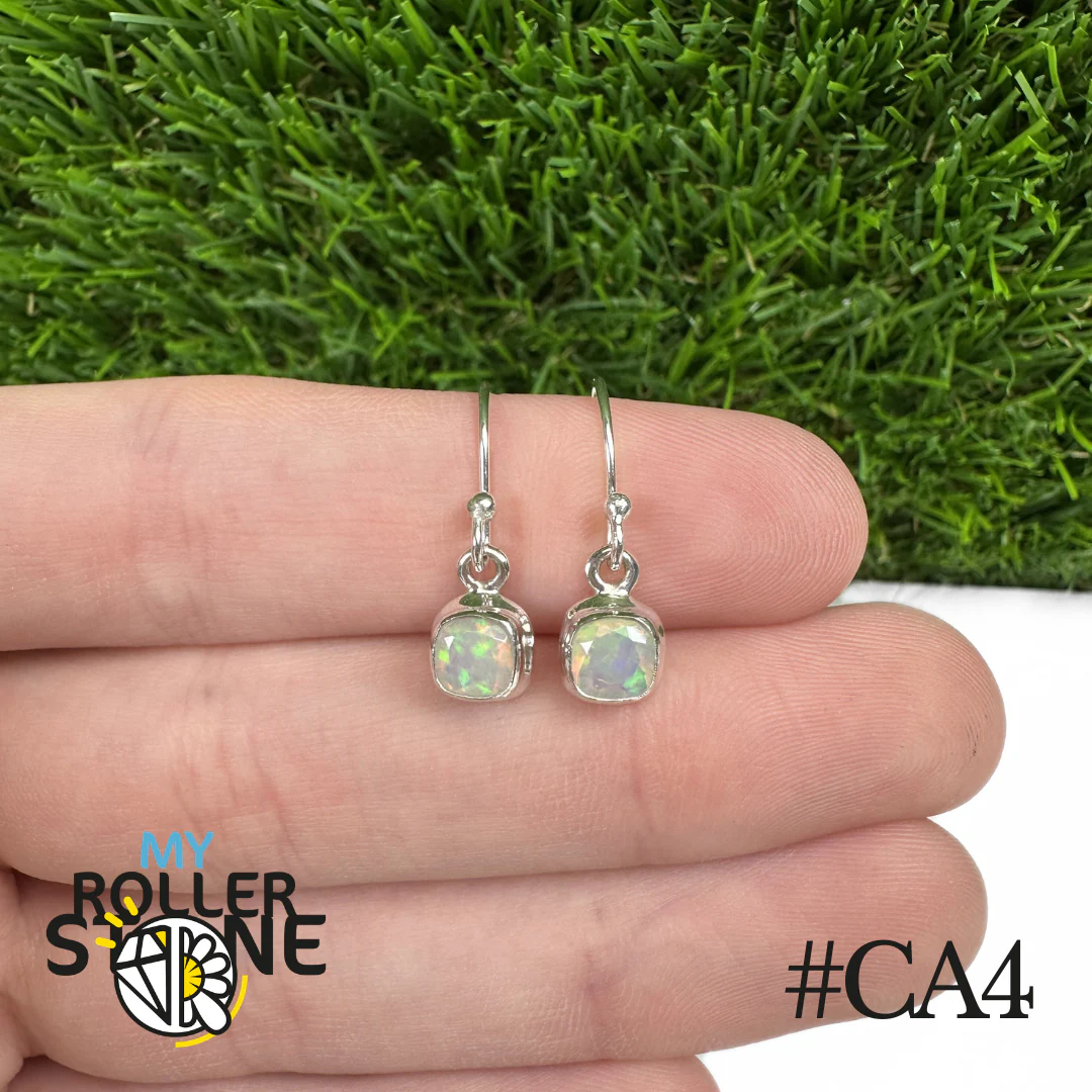 Boucles d'oreilles Opale Éthiopienne Carré Rebord 7X7 MM En Argent 925