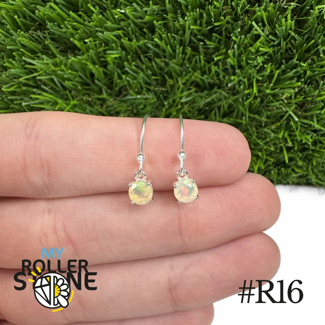 Boucles d'oreilles Opale Éthiopienne Rond 5X5 MM En Argent 925 #R16