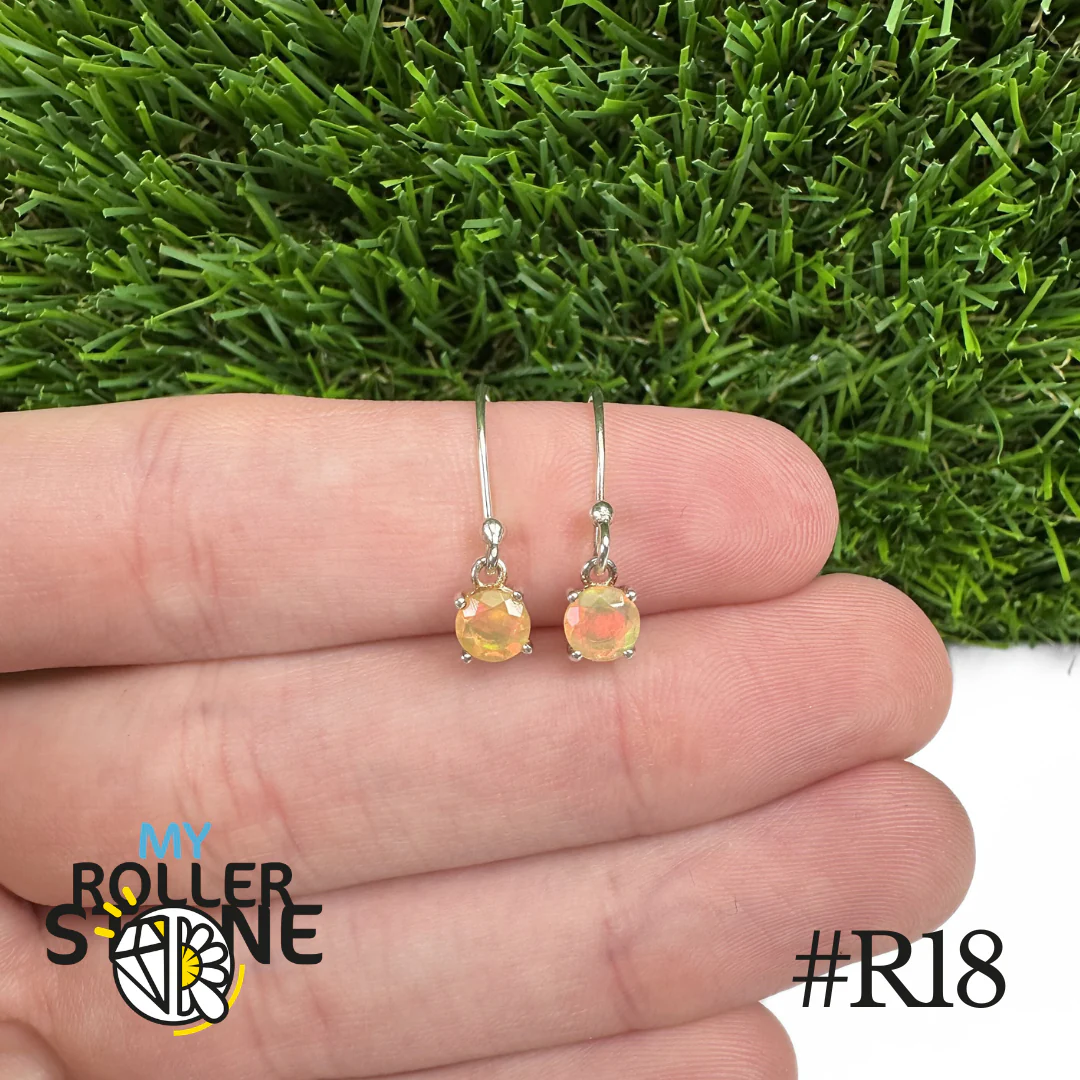 Boucles d'oreilles Opale Éthiopienne Rond 5X5 MM En Argent 925 #R18
