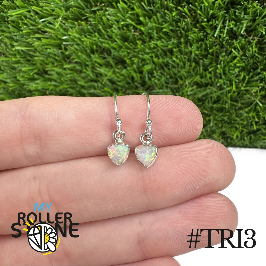 Boucles d'oreilles Opale Éthiopienne Trillon 6X6 MM En Argent 925 - Image 3