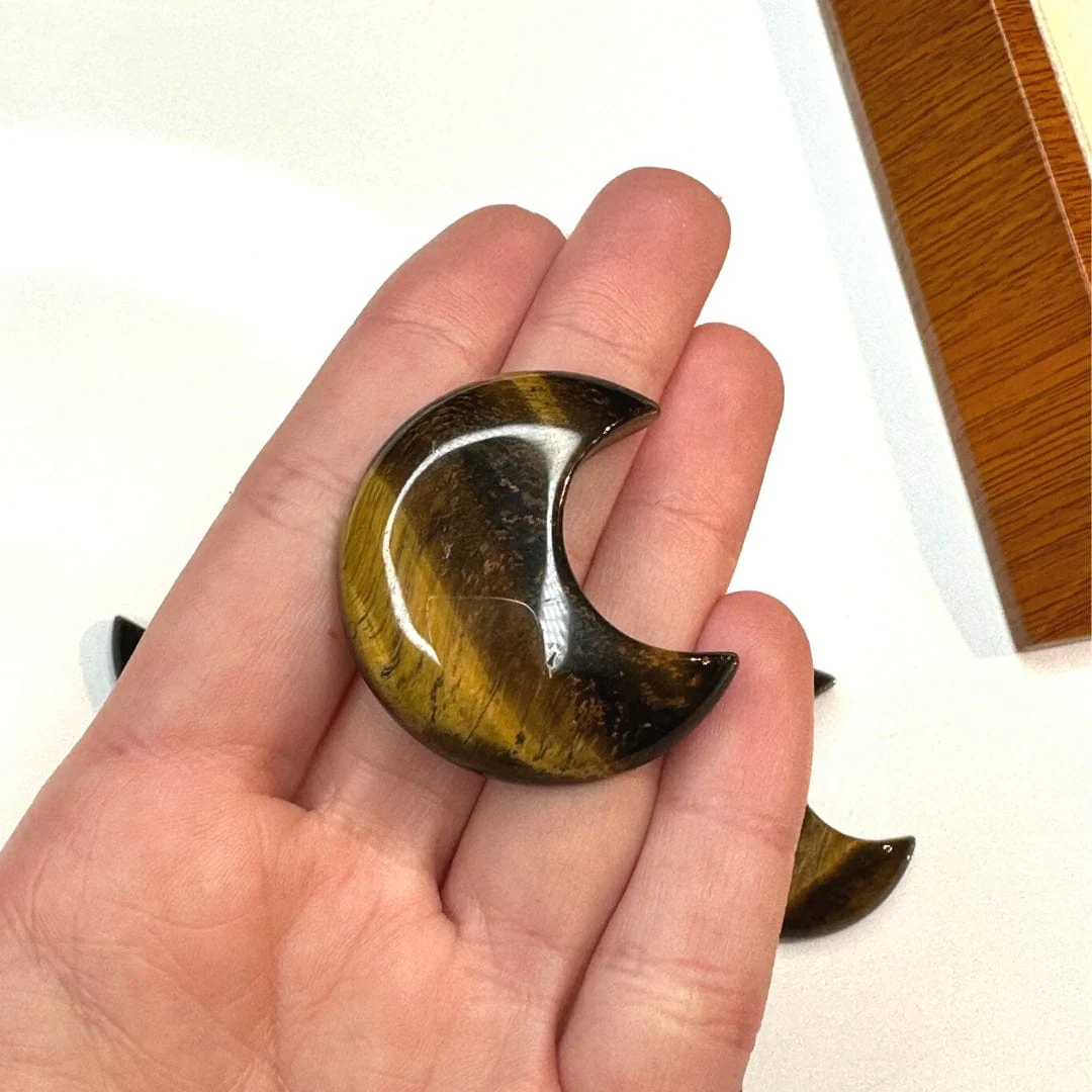 Cabochon Œil de Tigre Demi-Lune - Image 2