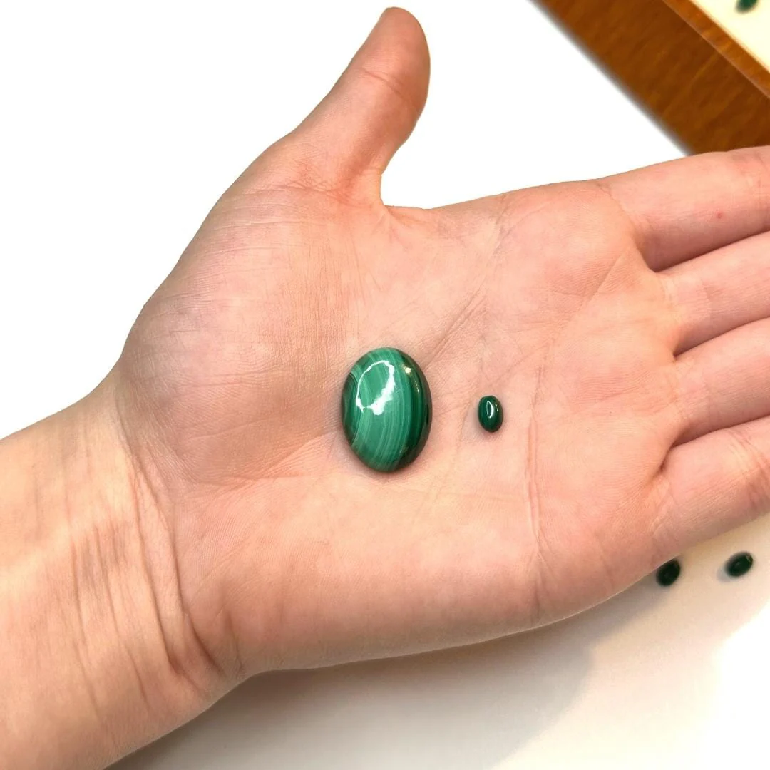 Cabochon Ovale Malachite (Grade AAA) - Image 2