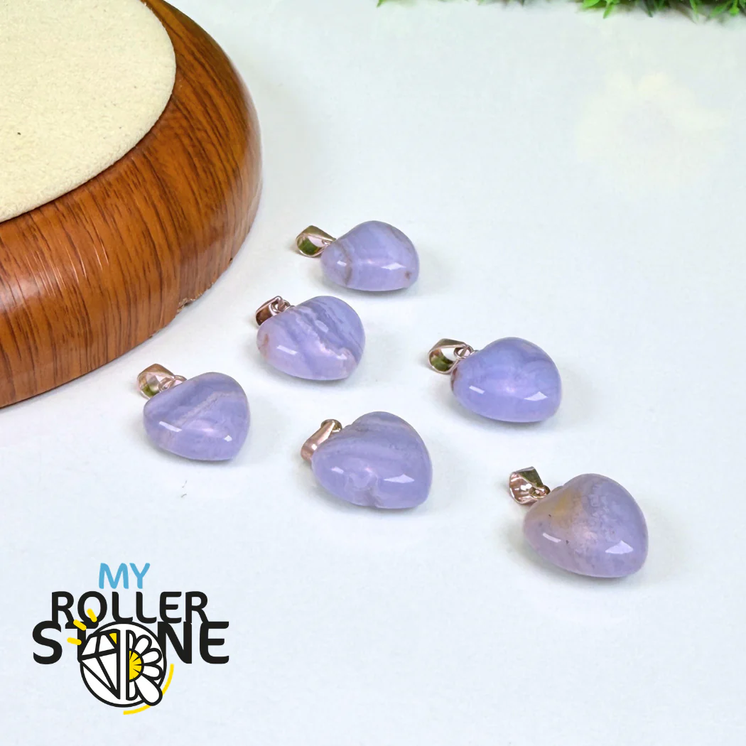 Pendentif Coeur Calcédoine Bleue (Agate Bleue Lacée)