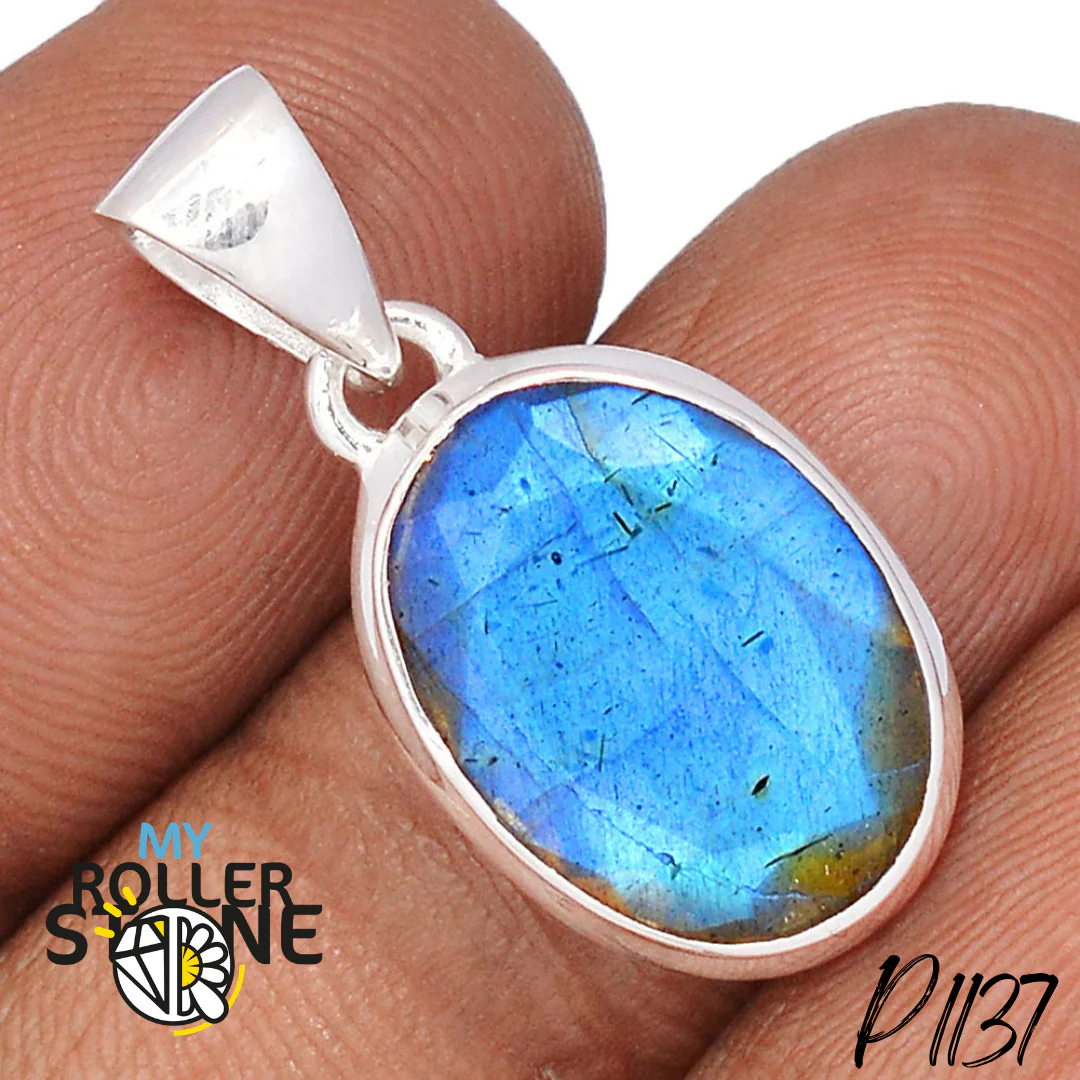 Pendentif Labradorite Blue Fire P1137