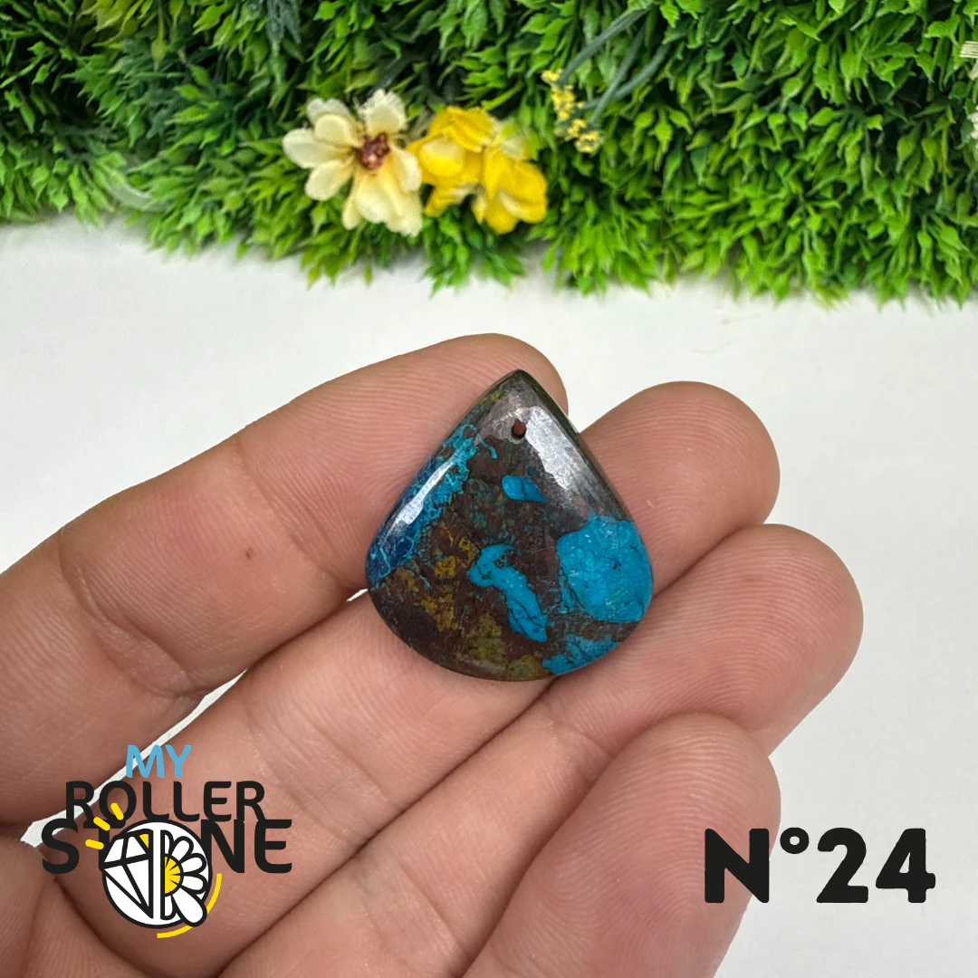 Pendentif Percé Shattuckite avec Cuprite - Image 25