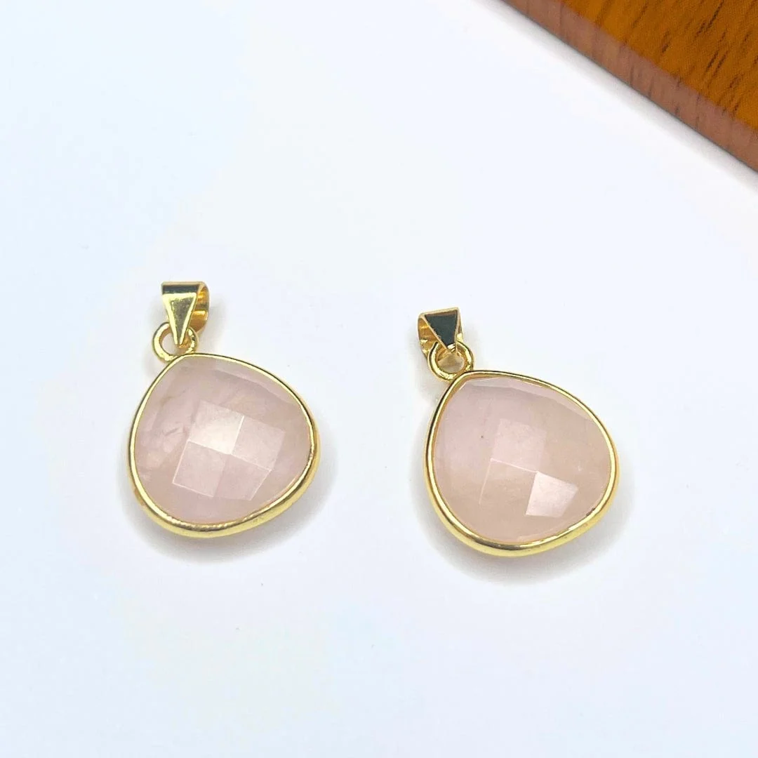 Pendentif Quartz rose Goutte Facettée