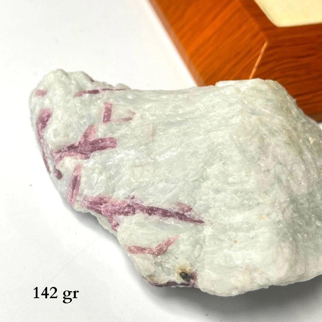 Tourmaline rose dans sa matrice de Quartz - Image 3